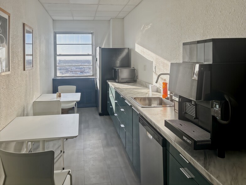 More Photos Of 719 Scott Ave, Wichita Falls Coworking Space