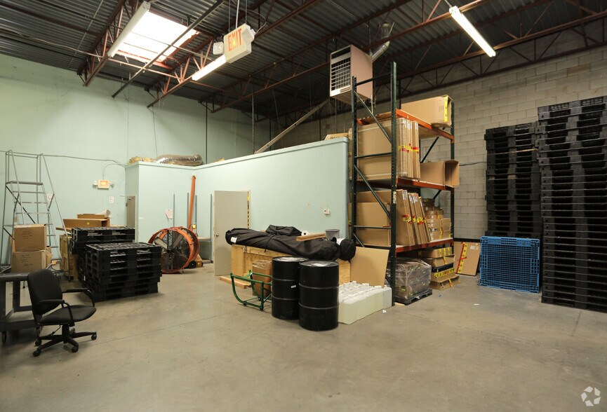 More Photos Of 225 Curie Dr, Alpharetta Light Distribution For Lease