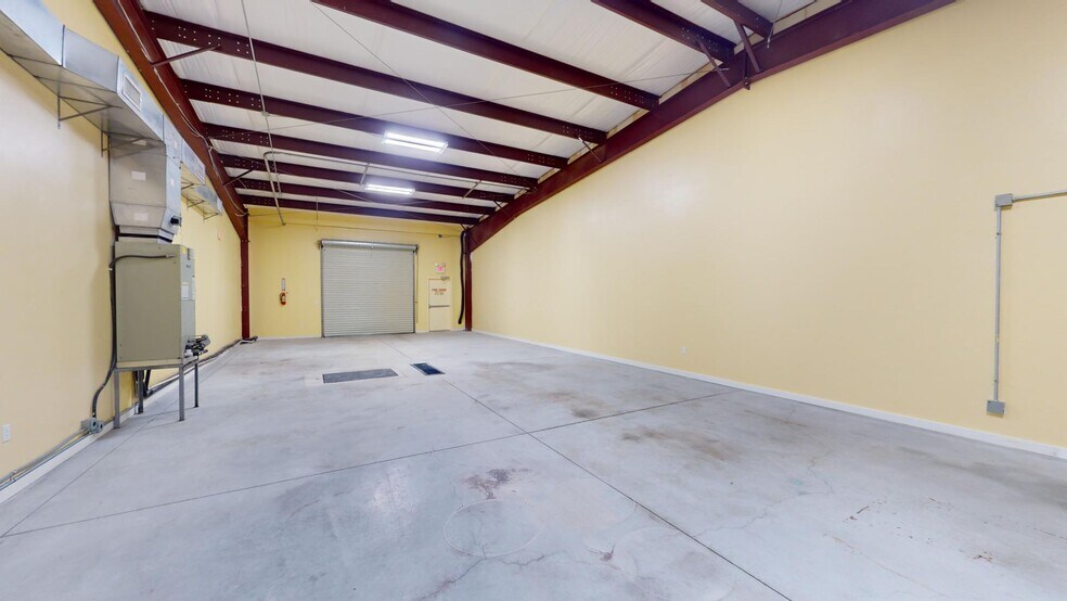 More Photos Of 2000 Windy Ter, Cedar Park Warehouse For Lease
