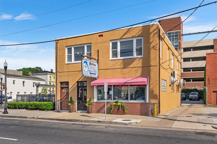 More Photos Of 2243 Arctic Ave, Atlantic City Storefront Retail Residential For Sale