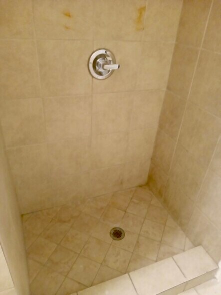 More Photos Of 8930 S Vermont Ave, Los Angeles Daycare Center For Lease