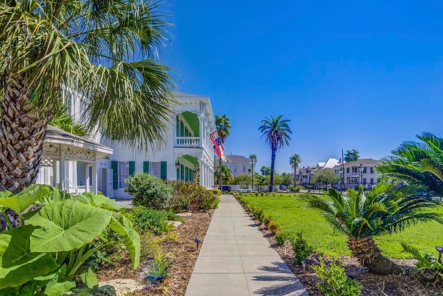 More Photos Of 1502 Market St, Galveston Hospitality For Sale