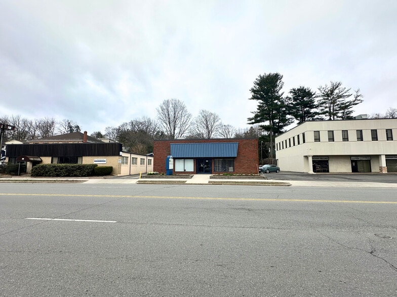 More Photos Of 28 Park Ave, Worcester Office For Lease