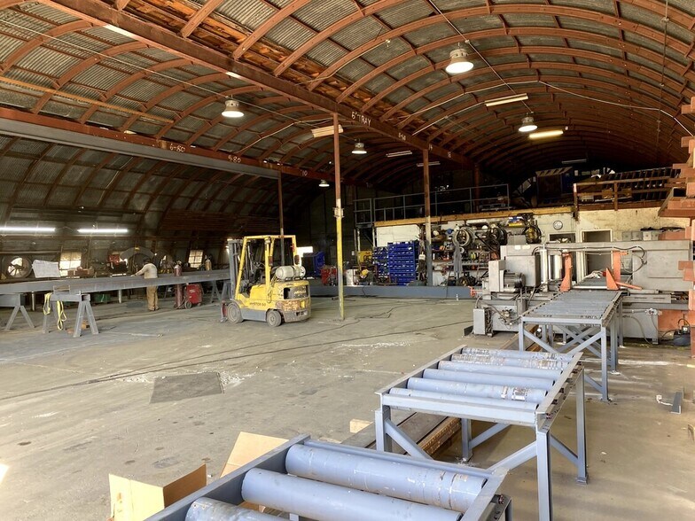 More Photos Of 815 Johns Rd, Apopka Warehouse For Lease