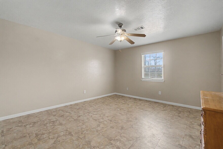 More Photos Of 9882 FM 149 Rd, Montgomery Flex For Sale