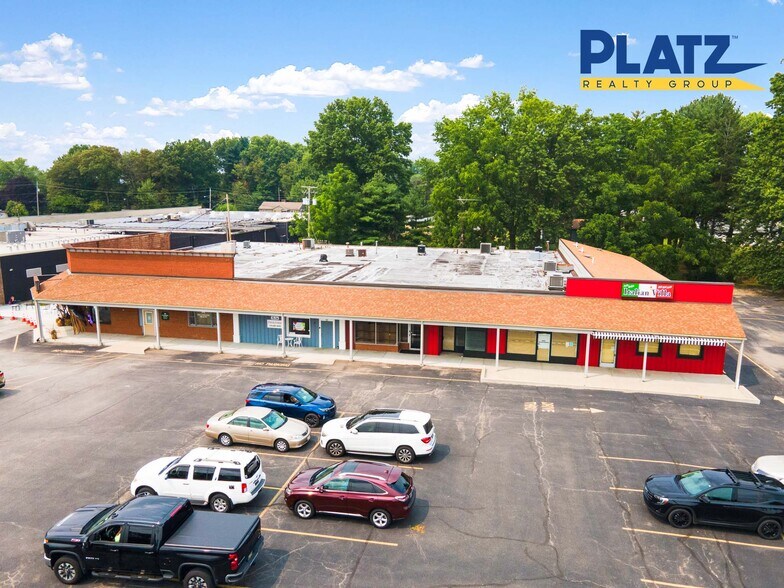 More Photos Of Mew Middletown Plaza, New Middletown Unknown For Lease