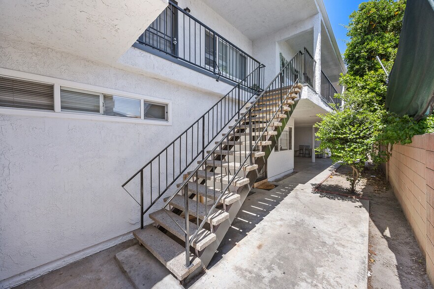 More Photos Of 12120 215th St, Hawaiian Gardens Apartments For Sale
