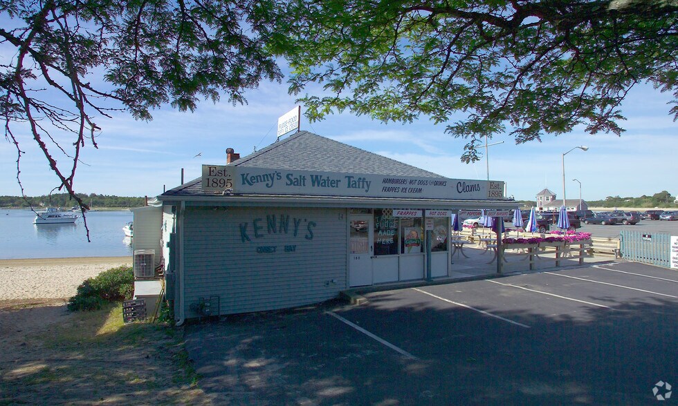 More Photos Of 180-182 Onset Ave, East Wareham Restaurant For Lease