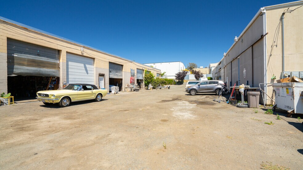 More Photos Of 21 Cypress Ave, Vallejo Service For Sale