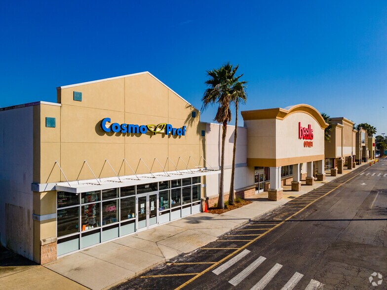 More Photos Of 9550-9690 Us Highway 19, Port Richey Unknown For Lease