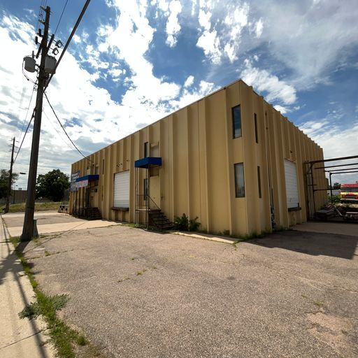 More Photos Of 215 S Pecos St, Denver Warehouse For Lease