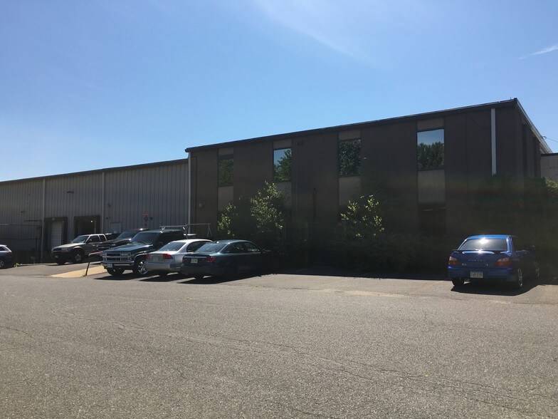 Primary Photo Of 175 Progress Ave, Springfield Manufacturing For Sale
