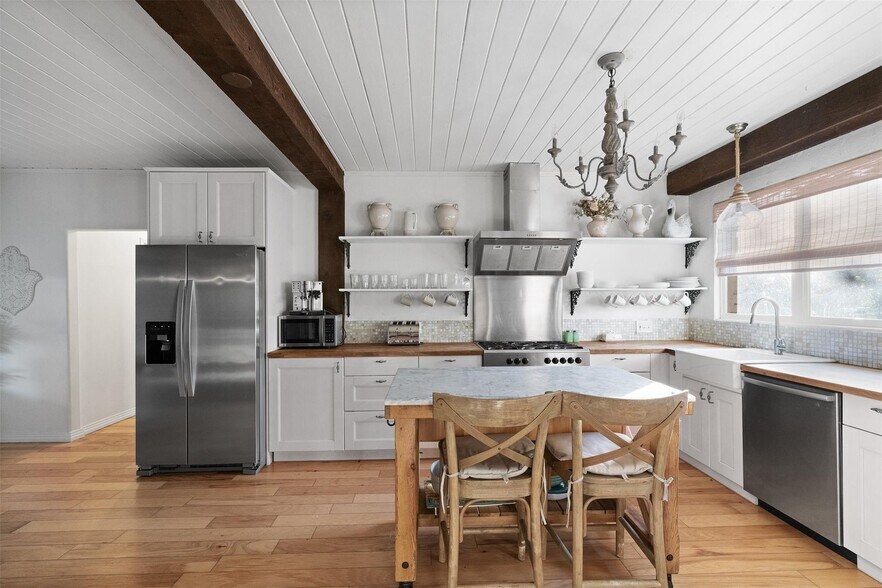 More Photos Of 5507 Travis Cook Rd, Austin Specialty For Sale