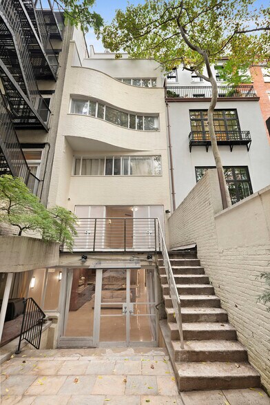 More Photos Of 32 E 74th St, New York Apartments For Sale