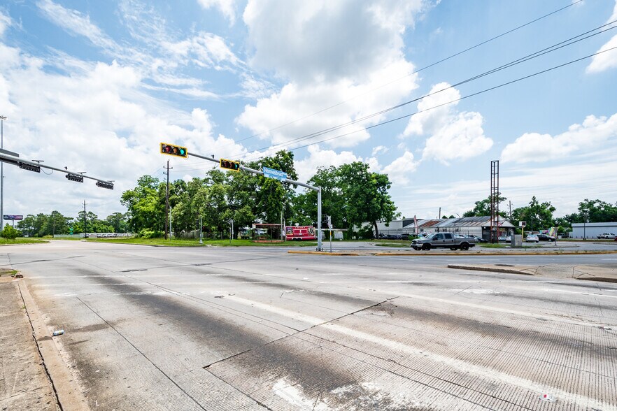 More Photos Of 14214 Eastex Fwy, Humble Land For Sale