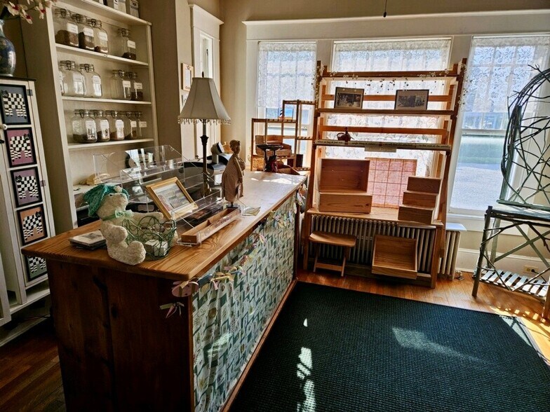 More Photos Of 141 Market St, Onancock Specialty For Sale