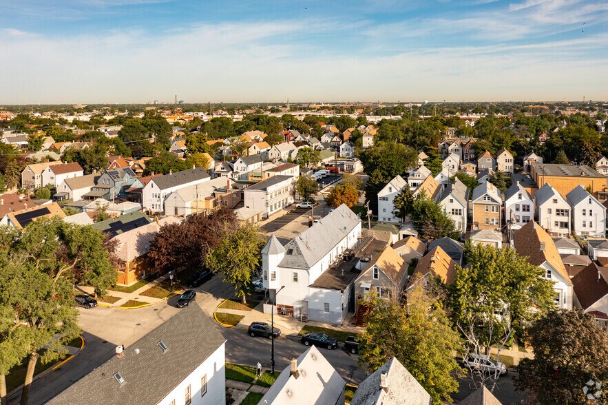 More Photos Of 5028 W 31st Pl, Cicero Multifamily For Sale