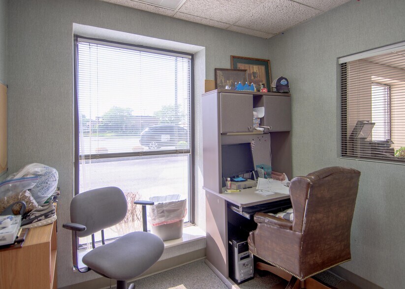 More Photos Of 750 Salem Dr, Owensboro Medical For Sale