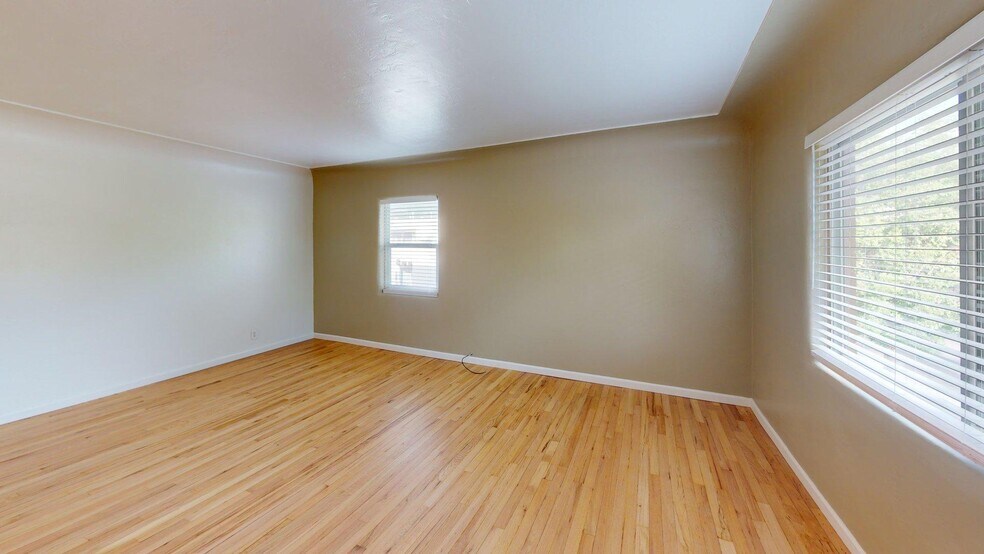 More Photos Of 1209 Dr Martin Luther King Jr Ave NE, Albuquerque Apartments For Sale