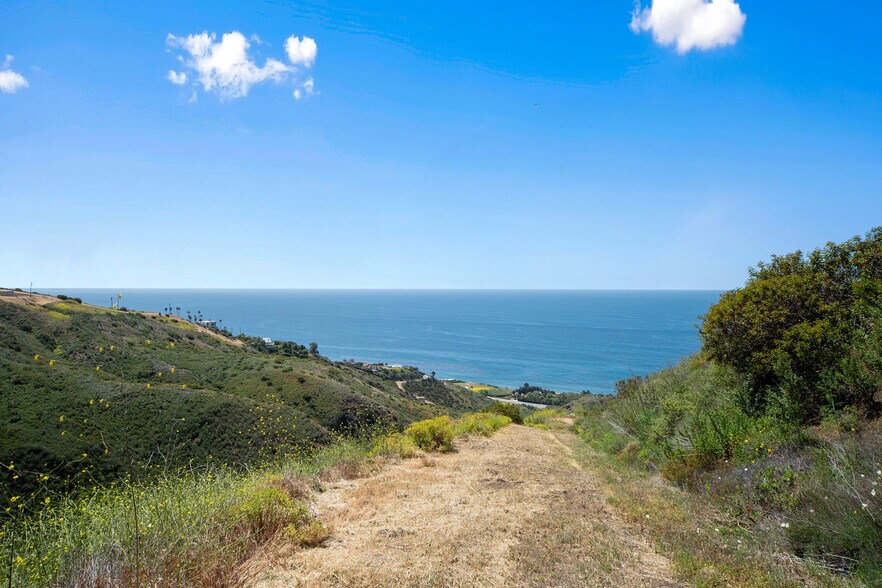 More Photos Of 4200/4250/4330 Decker Edison Road, Malibu Land For Sale