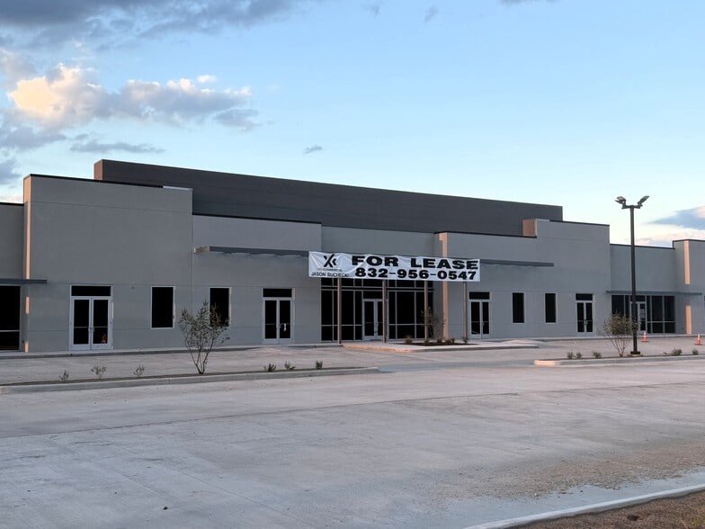 More Photos Of 1320 W League City Pky, League City Storefront For Lease