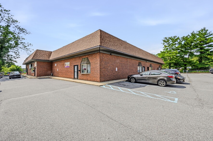 Primary Photo Of 1014 W 24th St, Wilmington Office For Lease