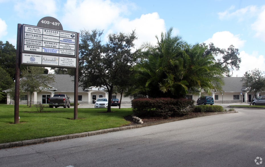 More Photos Of 421-437 Lithia Pinecrest Rd, Brandon Medical For Lease