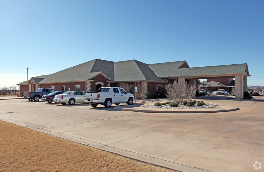 More Photos Of 4920 SW Lee Blvd, Lawton Medical For Sale