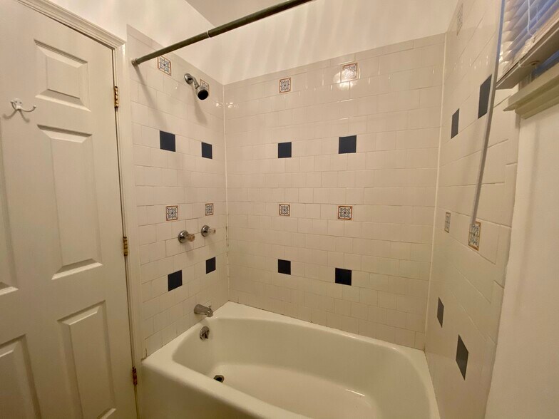 More Photos Of 3856 Terrace St, Philadelphia Apartments For Sale