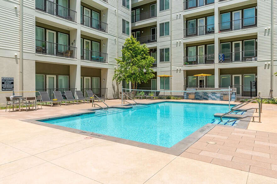 More Photos Of 110 W Cityline Dr, Richardson Apartments For Lease