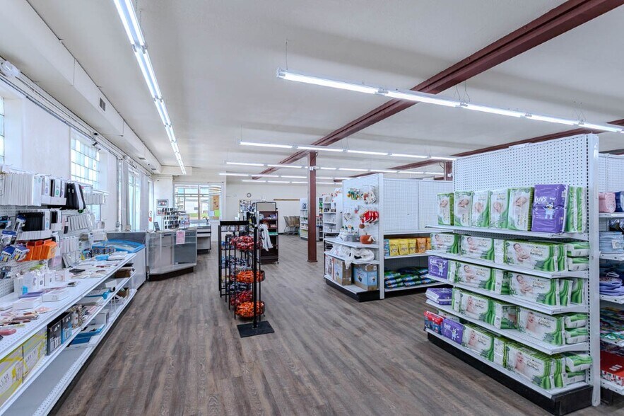 More Photos Of 234 Cedar St, Tigerton Supermarket For Sale