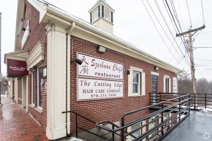 More Photos Of 2-18 Vinal Sq, Chelmsford Office For Sale