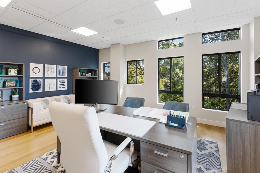 More Photos Of 63 Shore Rd, Winchester Medical For Sale