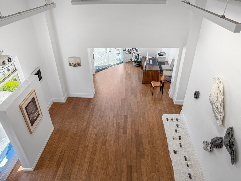 More Photos Of 8630-8634 Wilshire Blvd, Beverly Hills Storefront Retail Office For Lease