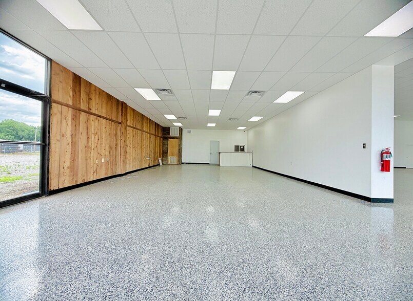 More Photos Of 3601 N Van Buren Byp, Enid Freestanding For Lease