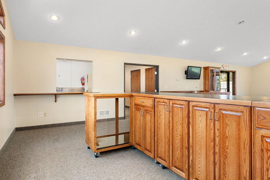 More Photos Of 3700 11th Pl NE, Austin Lodge Meeting Hall For Sale