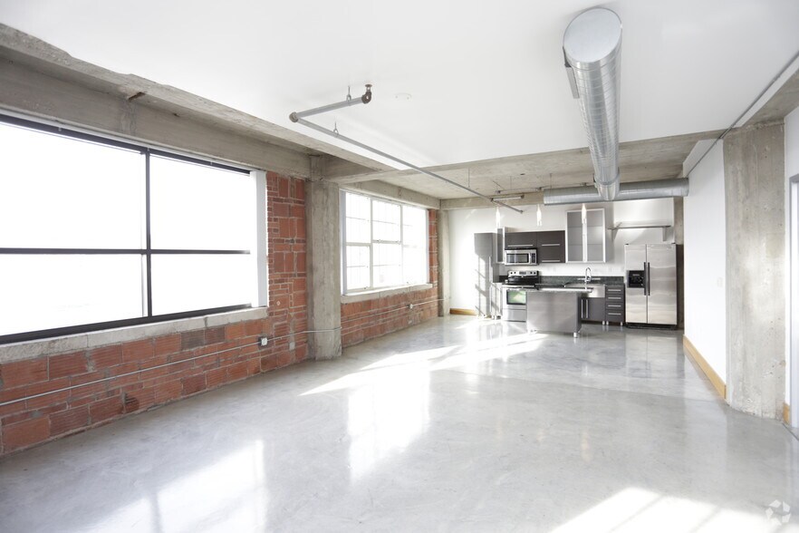 More Photos Of 117 W 20th St, Kansas City Apartments For Lease