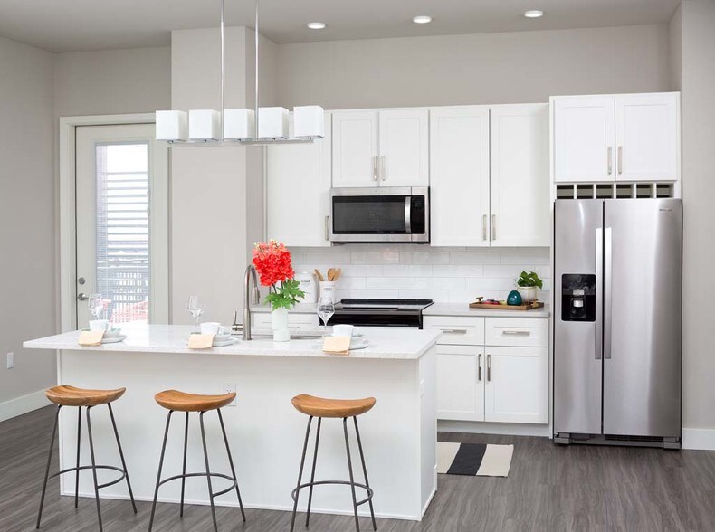 More Photos Of 9300 E Mineral Ave, Centennial Apartments For Lease