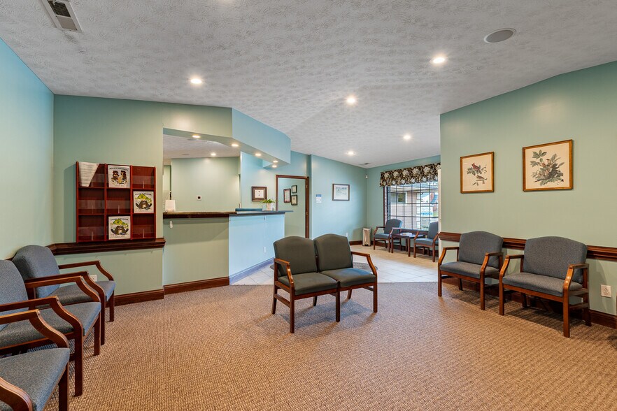 More Photos Of 5555 Us-60 E, Huntington Office For Sale