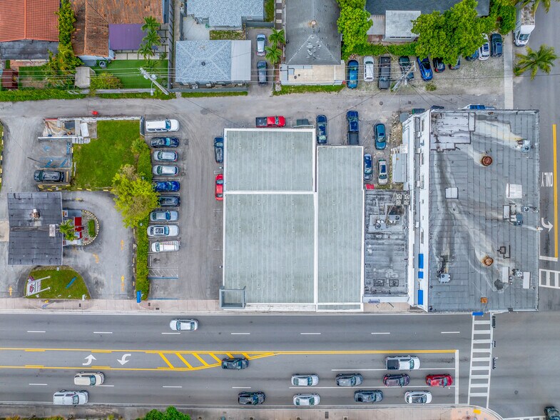 More Photos Of 4713-4725 SW 8th St, Miami Storefront For Lease