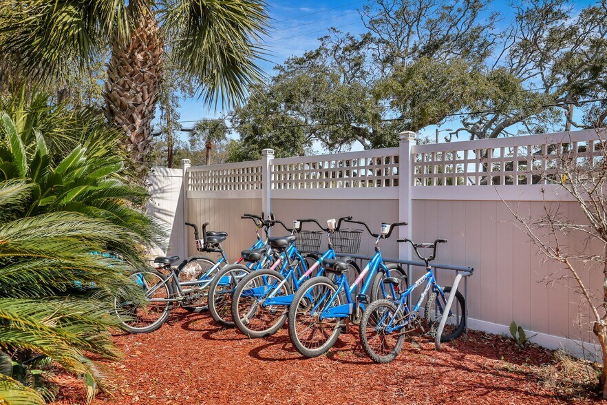 More Photos Of 24 Van Horne Ave, Tybee Island Hospitality For Sale