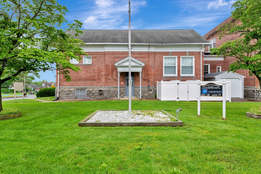 More Photos Of 11 Poplar Ave, Wilmington Lodge Meeting Hall For Lease