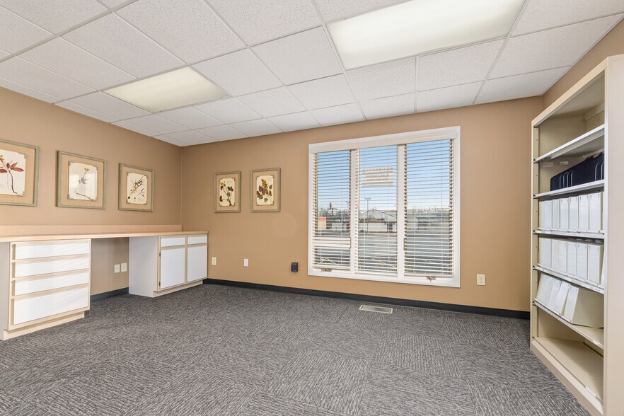 More Photos Of 4718 National Rd E, Richmond Office For Lease