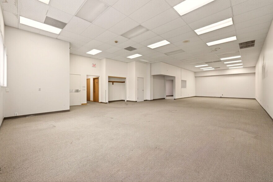 More Photos Of 6280 State Route 96, Farmington Freestanding For Lease