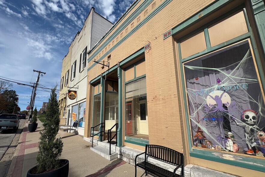 More Photos Of 313 E Main St, Wilmore Storefront For Lease