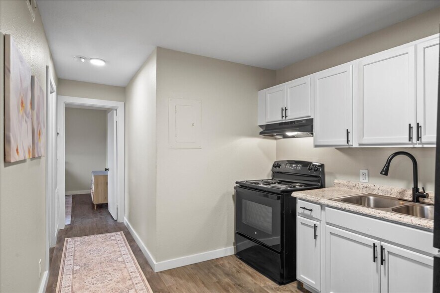 More Photos Of 1044-1046 Jefferson St, Nashville Apartments For Sale