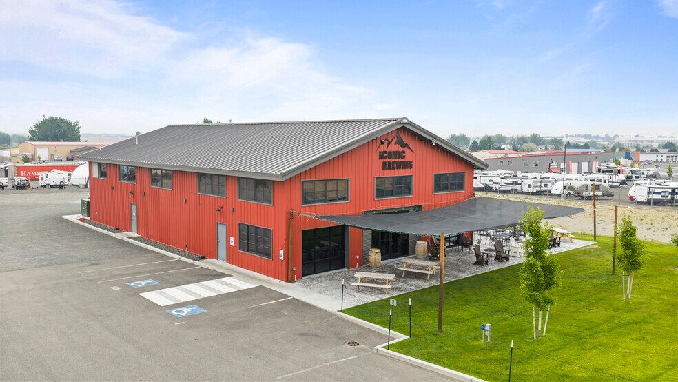 Primary Photo Of 2470 Henderson Loop, Richland Bar For Sale