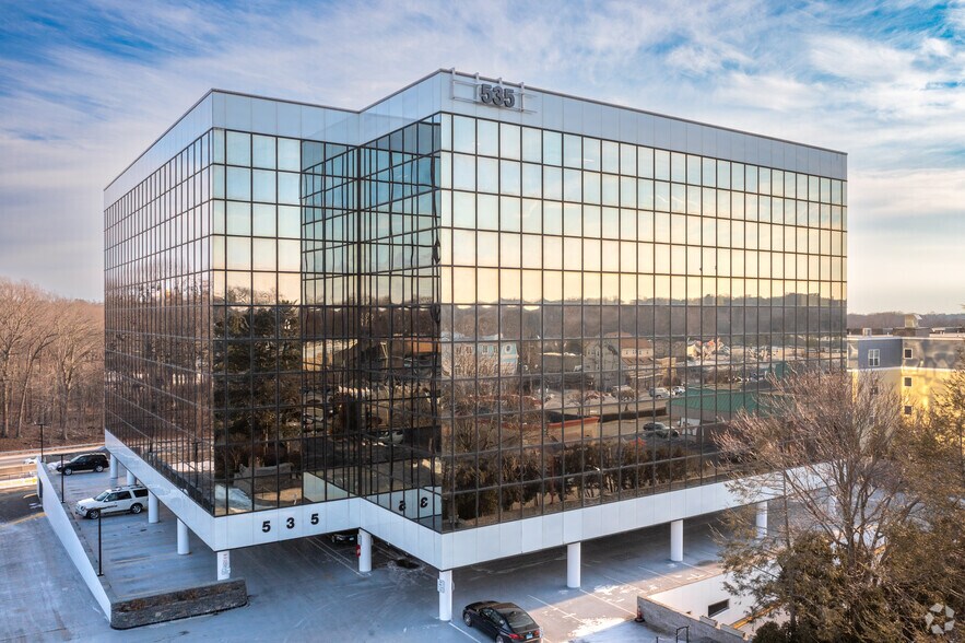 More Photos Of 535 Connecticut Ave, Norwalk Office For Lease