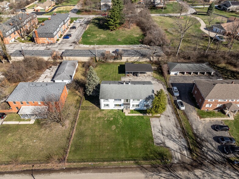 More Photos Of 5918 Devington Rd, Indianapolis Apartments For Sale