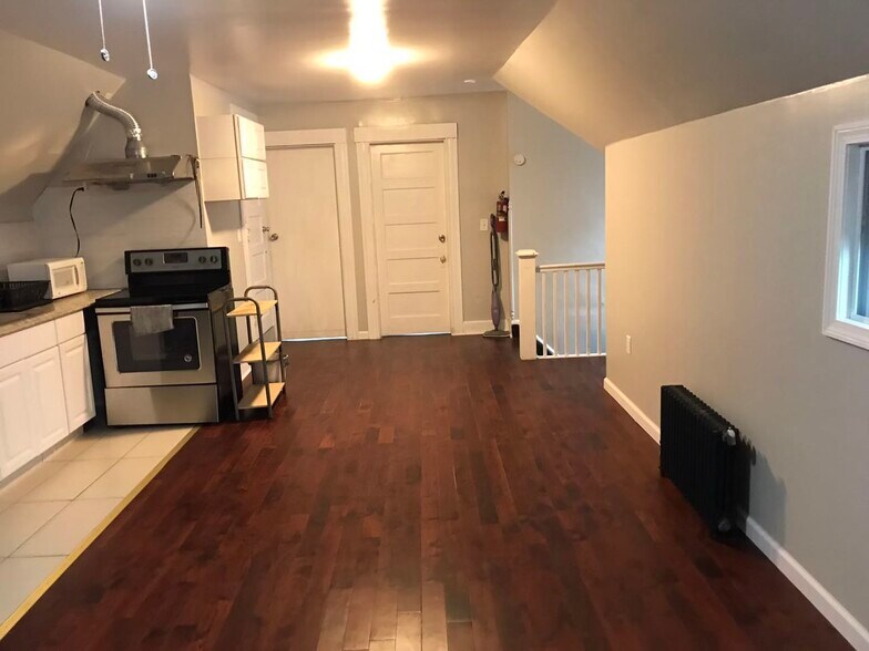 More Photos Of , Bridgeport Unknown For Sale